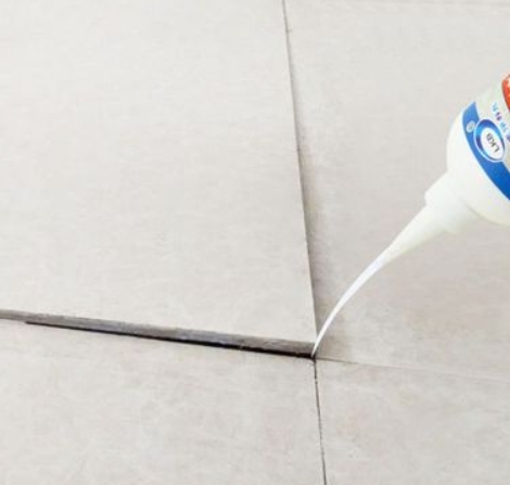 张掖市瓷砖空鼓维修公司分享卫生间瓷砖脱落的原因可能有以下几点